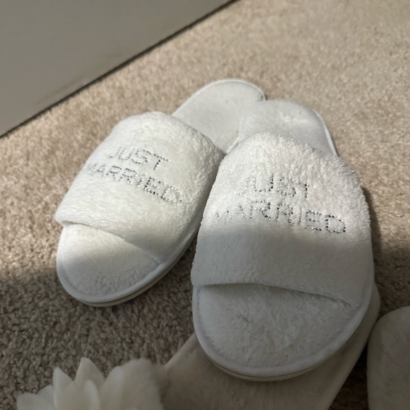 2 pair of Bridal slippers - Picture 4 of 6